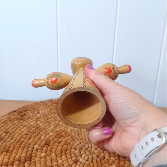 Russin Folk Art Woman - Picture 6 of 7